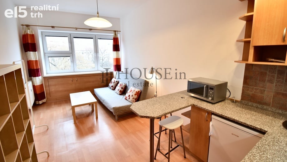 Pronájem bytu 1+kk 30 m², Praha - Nové Město