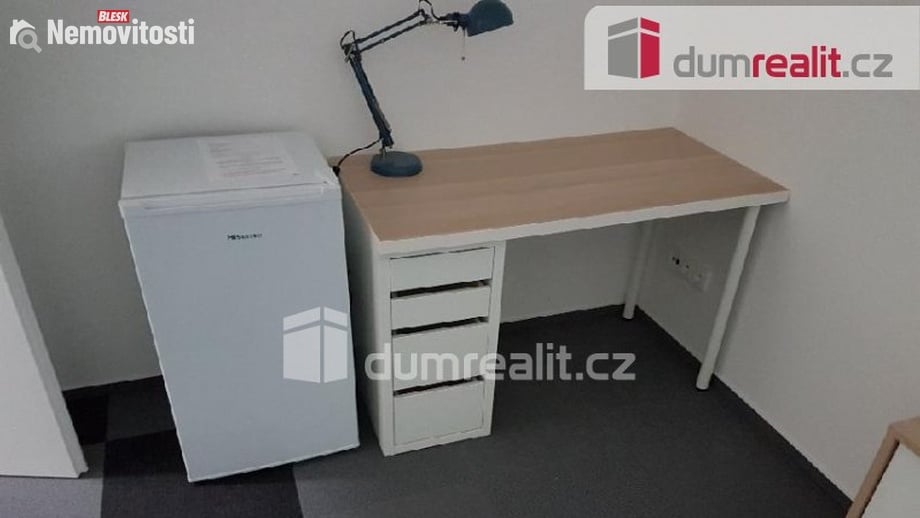 Pronájem pokoje 18 m², Praha 14