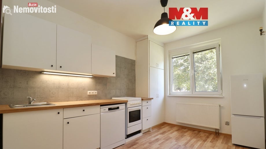Pronájem bytu 2+1 65 m², Ostrov