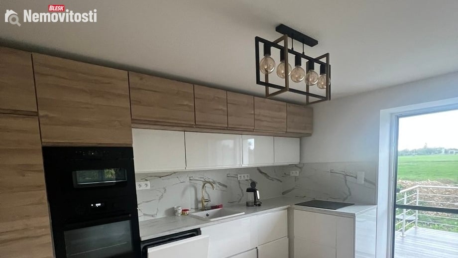 Pronájem bytu 3+kk 89 m², Ropice