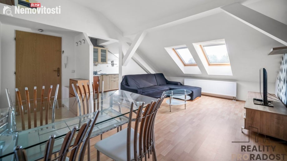Pronájem bytu 3+kk 75 m², Pardubice V