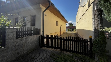 Prodej rodinného domu 160 m², Podhradní Lhota