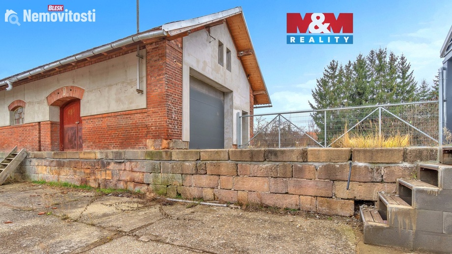 Pronájem skladu 350 m², Lázně Bělohrad
