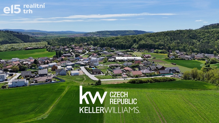 Prodej stavebního pozemku 1 000 m², Králův Dvůr - Popovice