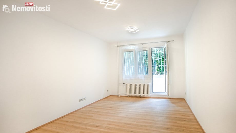 Pronájem bytu 3+1 69 m², Praha - Břevnov