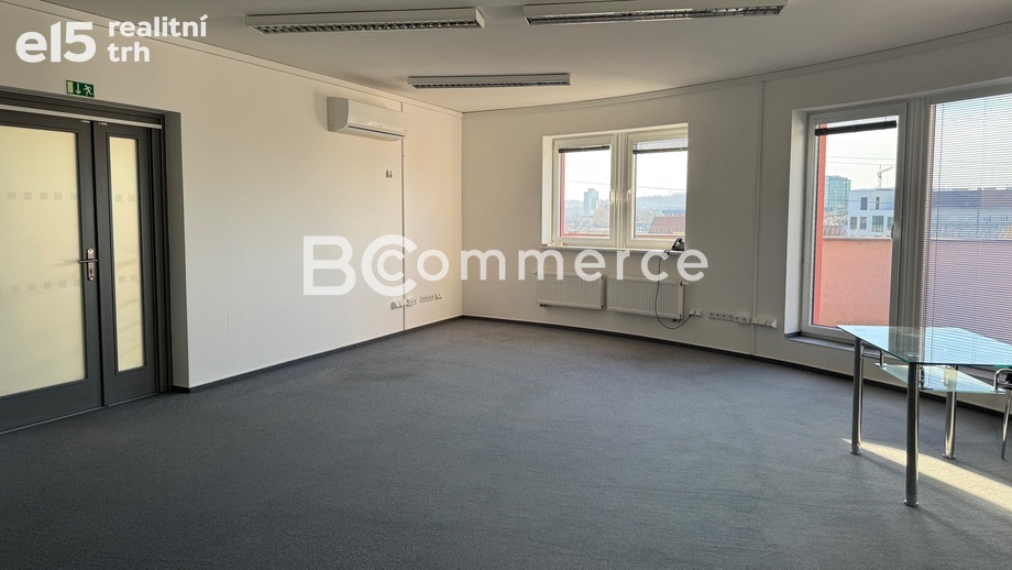 Pronájem kanceláře 101 m², Brno - Černovice