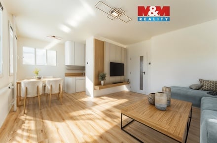 Prodej bytu 3+1 74 m², Praha 8