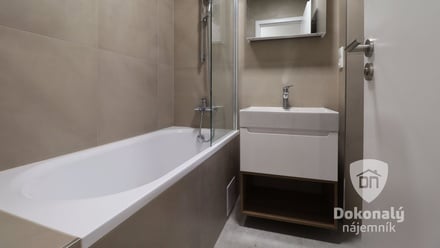 Pronájem bytu 2+1 50 m², Kralupy nad Vltavou - Lobeček