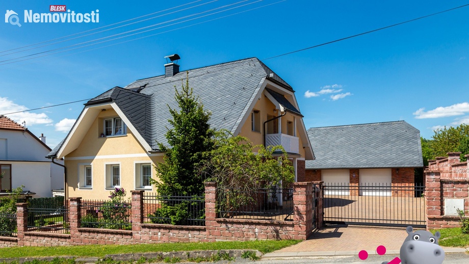 Prodej rodinného domu 217 m², Provodov