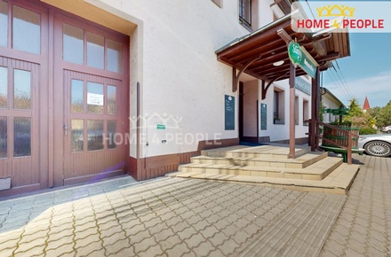 Prodej obchodního prostoru 1 100 m², Rakvice