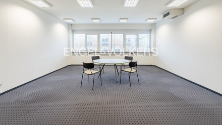 Pronájem kanceláře 46 m², Jesenice