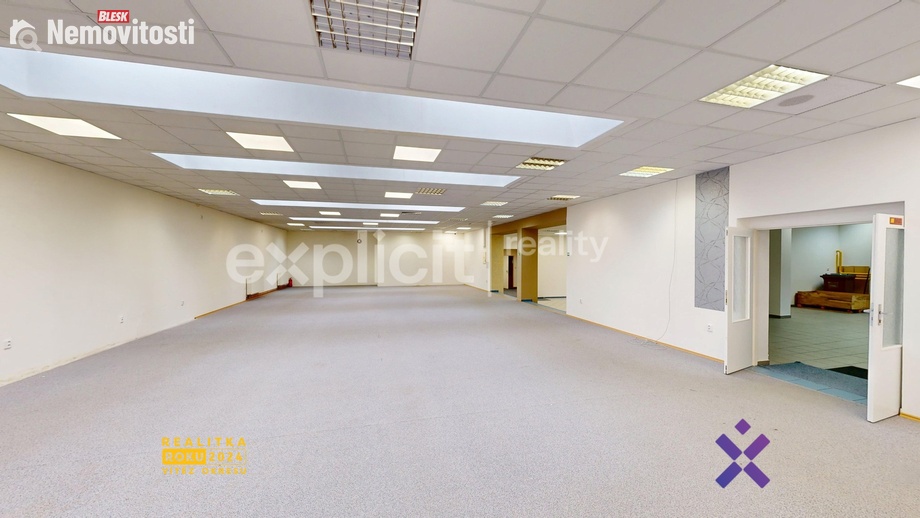 Pronájem obchodního prostoru 387 m², Staré Město