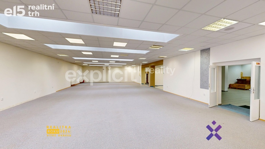 Pronájem obchodního prostoru 387 m², Staré Město