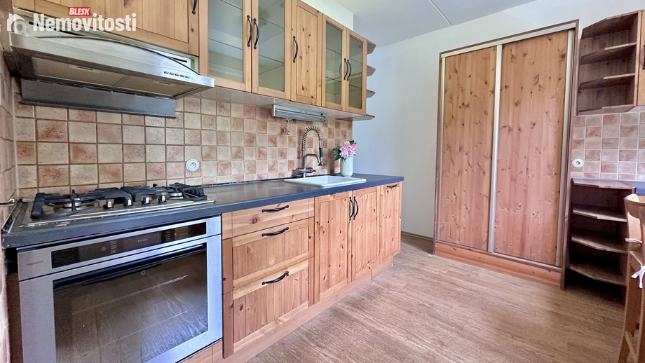 Prodej bytu 3+1 80 m², Klášterec nad Ohří