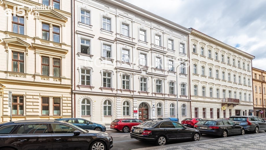 Pronájem kanceláře 85 m², Praha - Smíchov