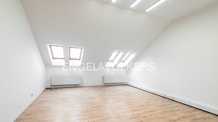 Pronájem kanceláře 116 m², Praha - Smíchov