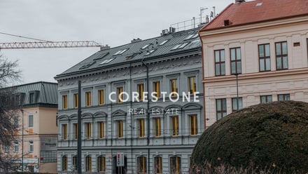 Pronájem garážového stání 14 m², Praha - Libeň