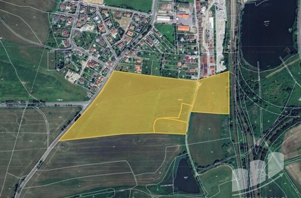 Prodej podílu 1/6 stavebního pozemku 13 387 m², Písek - Smrkovice