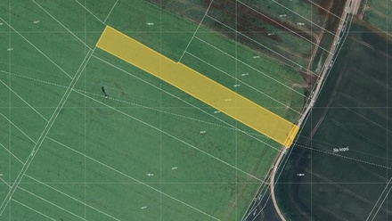 Prodej podílu 1/6 pole 1 978 m², Pečky - Velké Chvalovice