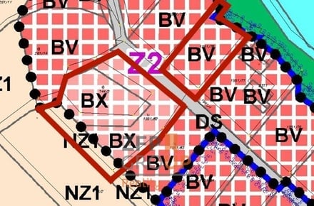 Prodej specifického pozemku 6 642 m², Nová Ves