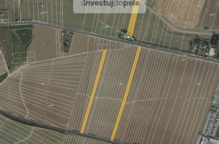 Prodej podílu 1/4 pole 4 073 m², Plzeň