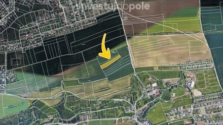 Prodej pole 4 561 m², Praha