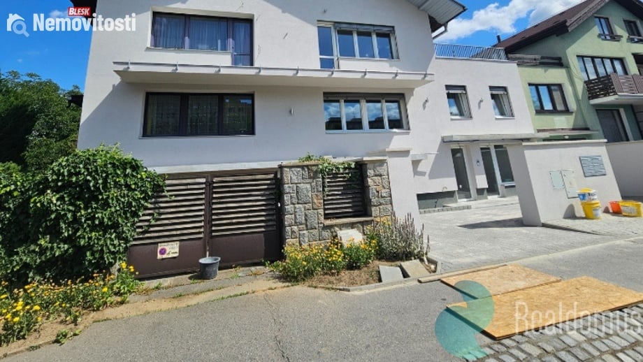 Pronájem bytu 3+kk 71 m², Praha 6