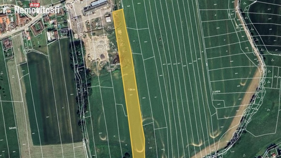 Prodej komerčního pozemku 13 083 m², Nová Ves