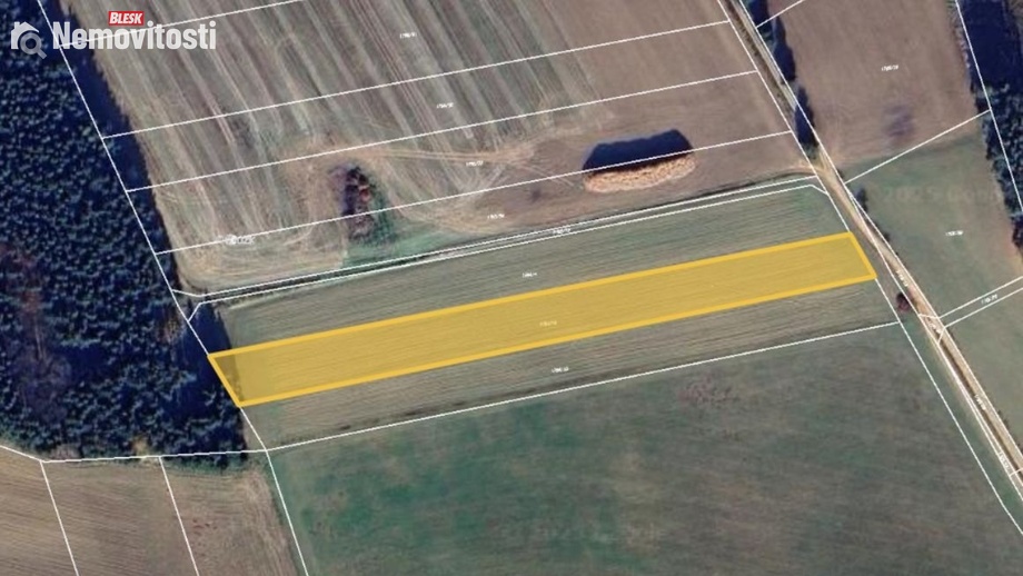 Prodej pole 7 300 m², Opatov