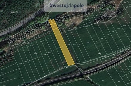 Prodej pole 2 632 m², Nučice