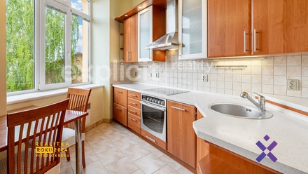 Prodej bytu 1+1 46 m², Hradec Králové - Kukleny