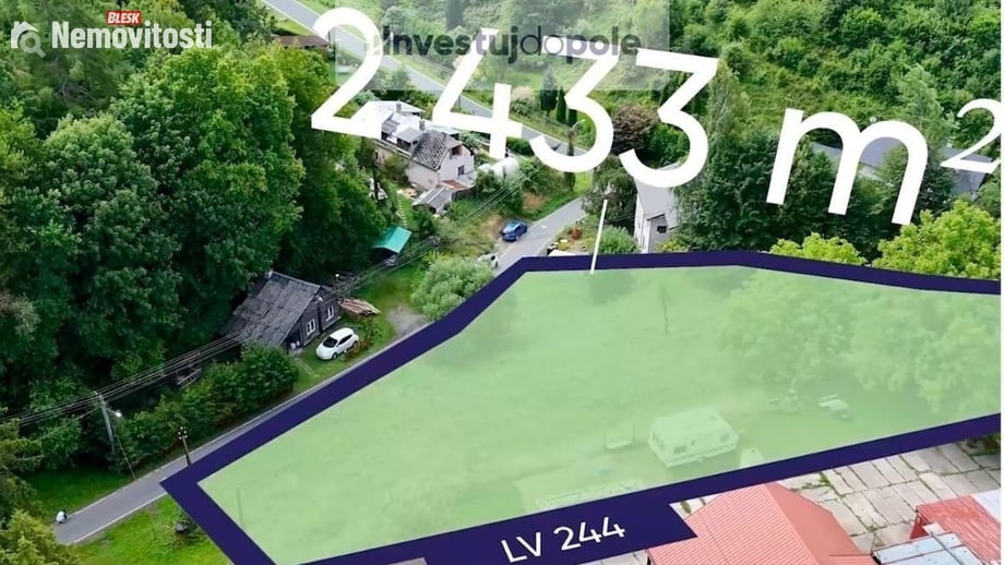 Prodej stavebního pozemku 2 433 m², Jestřebí