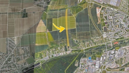 Prodej podílu 1/4 pole 10 867 m², Plzeň