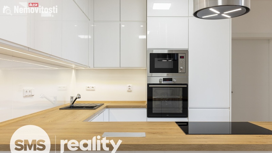 Pronájem bytu 3+kk 82 m², Opava (nečleněná část města)