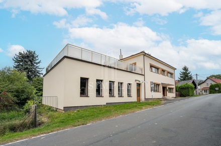 Prodej vícegeneračního domu 620 m², Sobotka - Čálovice