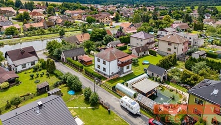 Pronájem rodinného domu 220 m², Cheznovice