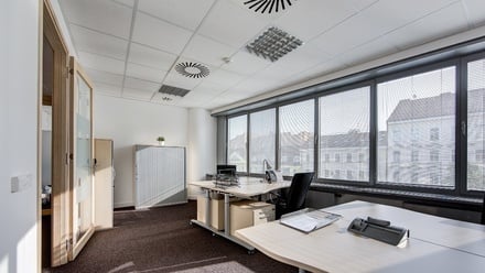 Pronájem kanceláře 60 m², Praha - Smíchov