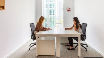 Pronájem kanceláře 239 m², Praha - Nusle