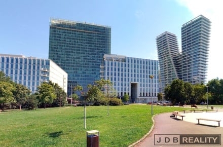 Pronájem kanceláře 239 m², Praha - Nusle