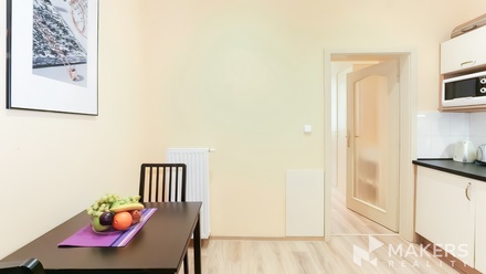 Pronájem bytu 1+1 40 m², Praha - Vinohrady