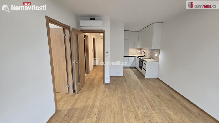 Pronájem bytu 2+kk 52 m², Praha 3