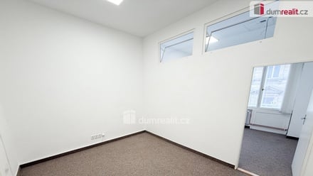 Pronájem kanceláře 23 m², Praha 2