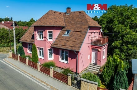 Prodej rodinného domu 270 m², Rovečné