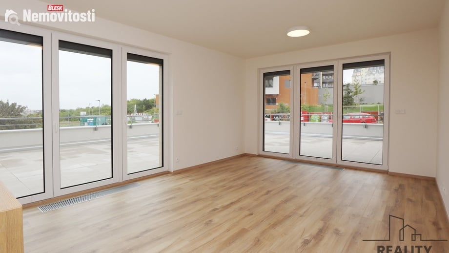 Pronájem bytu 3+kk 220 m², Praha 10