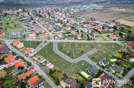 Prodej stavebního pozemku 1 281 m², Obříství