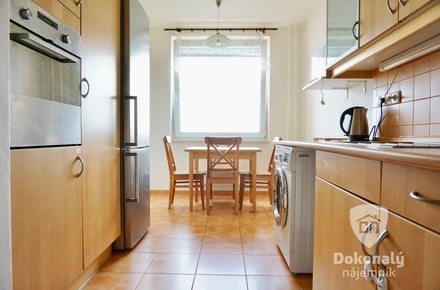 Pronájem bytu 3+1 73 m², Praha - Modřany