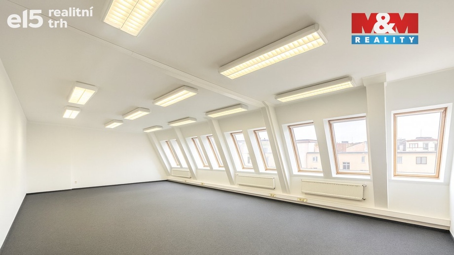 Pronájem kanceláře 100 m², Praha 3