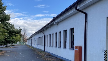 Pronájem skladu 1 500 m², Stochov