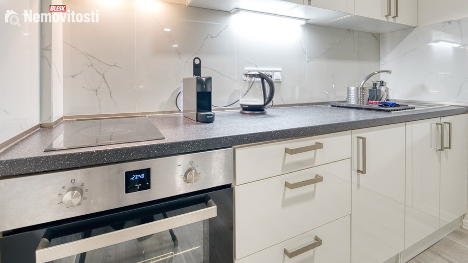 Prodej apartmánu 39 m², Praha - Holešovice