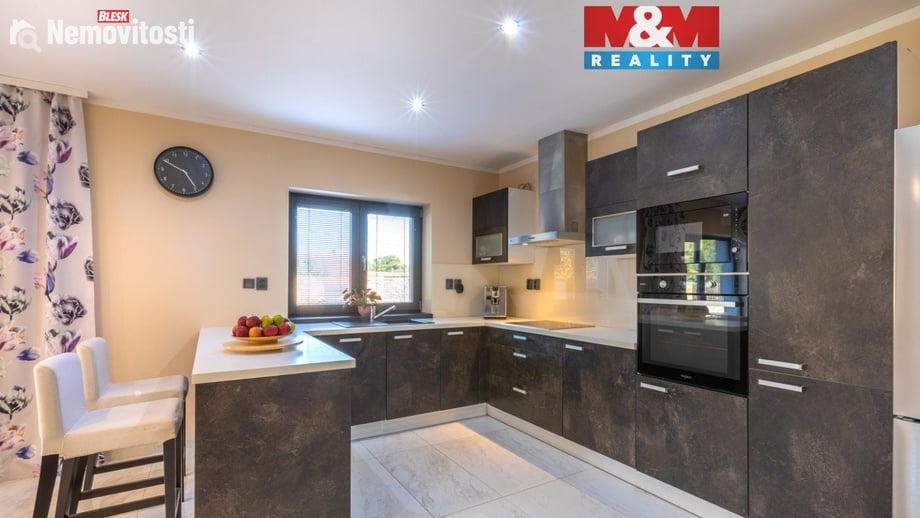 Prodej rodinného domu 174 m², Blšany